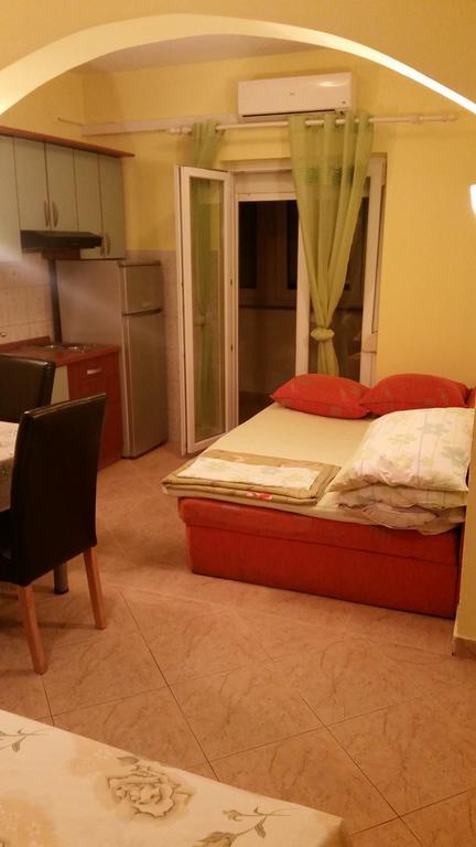 Apartmani Andelo, Tommy, Leon Bibinje Eksteriør billede